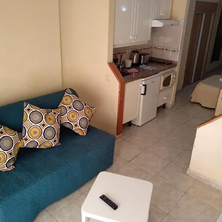 Bright Studio In San Eugenio